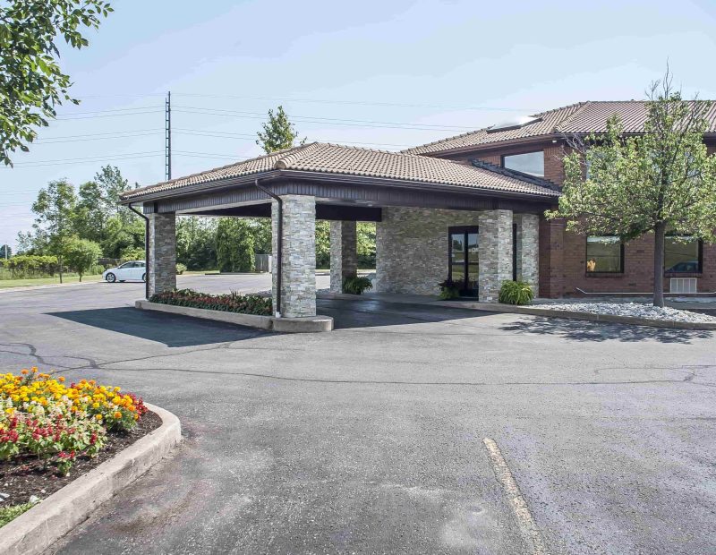 Comfort Inn Fort Erie Exterior of Building