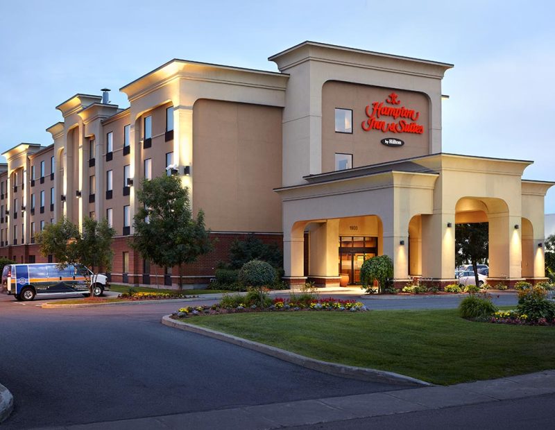 Hampton Inn & Suites by Hilton Montréal-Dorval